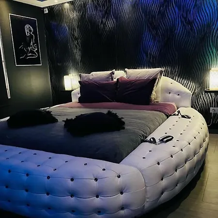 La Nuit Coquine - Avec Jacuzzi - Evasion Villa *
