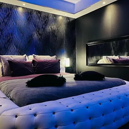 La Nuit Coquine - Avec Jacuzzi - Evasion 3* Le Mans