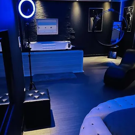 La Nuit Coquine - Avec Jacuzzi - Evasion Hotel